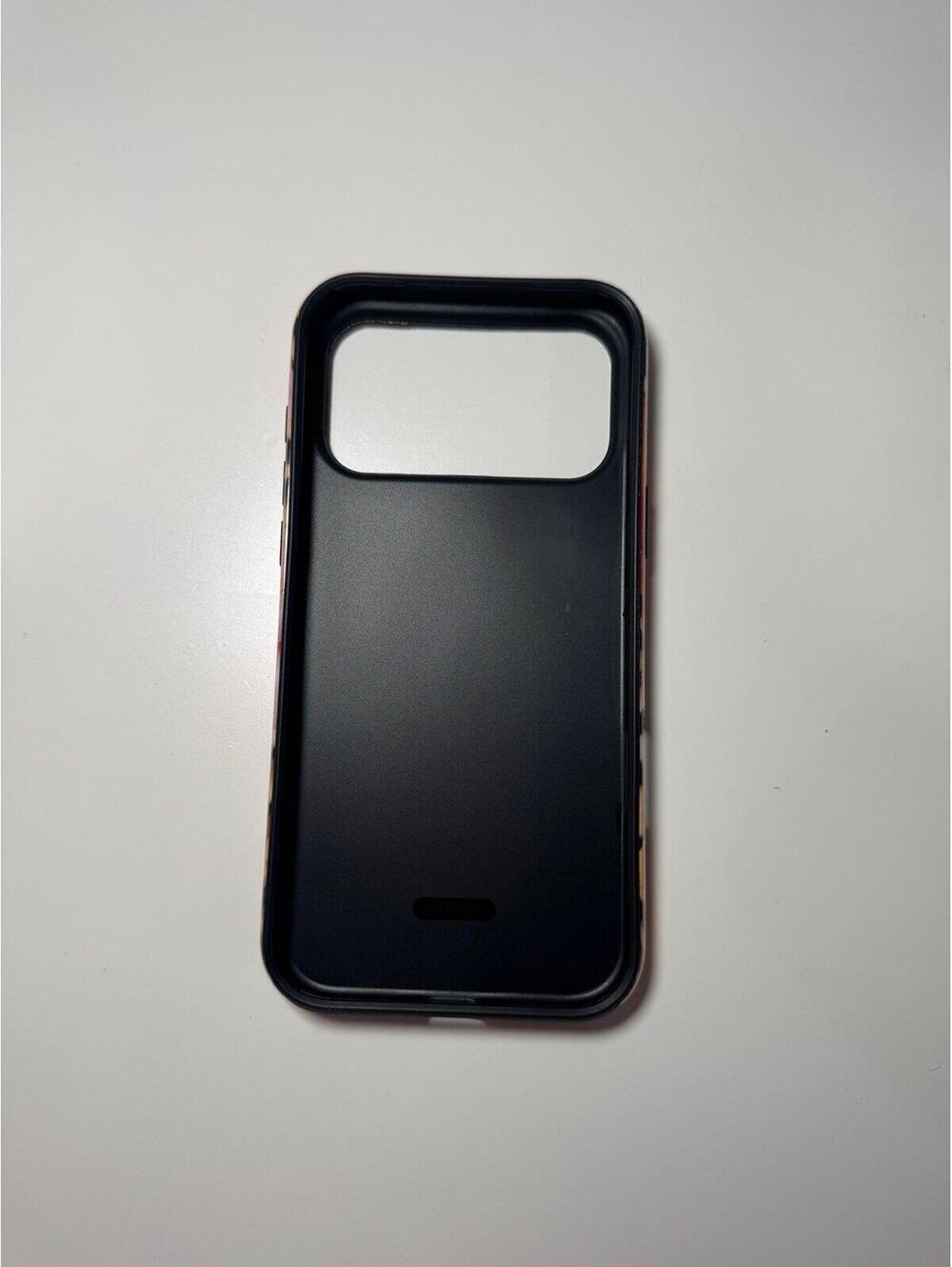 iPhone 17 pro max case - Picture 3 of 3